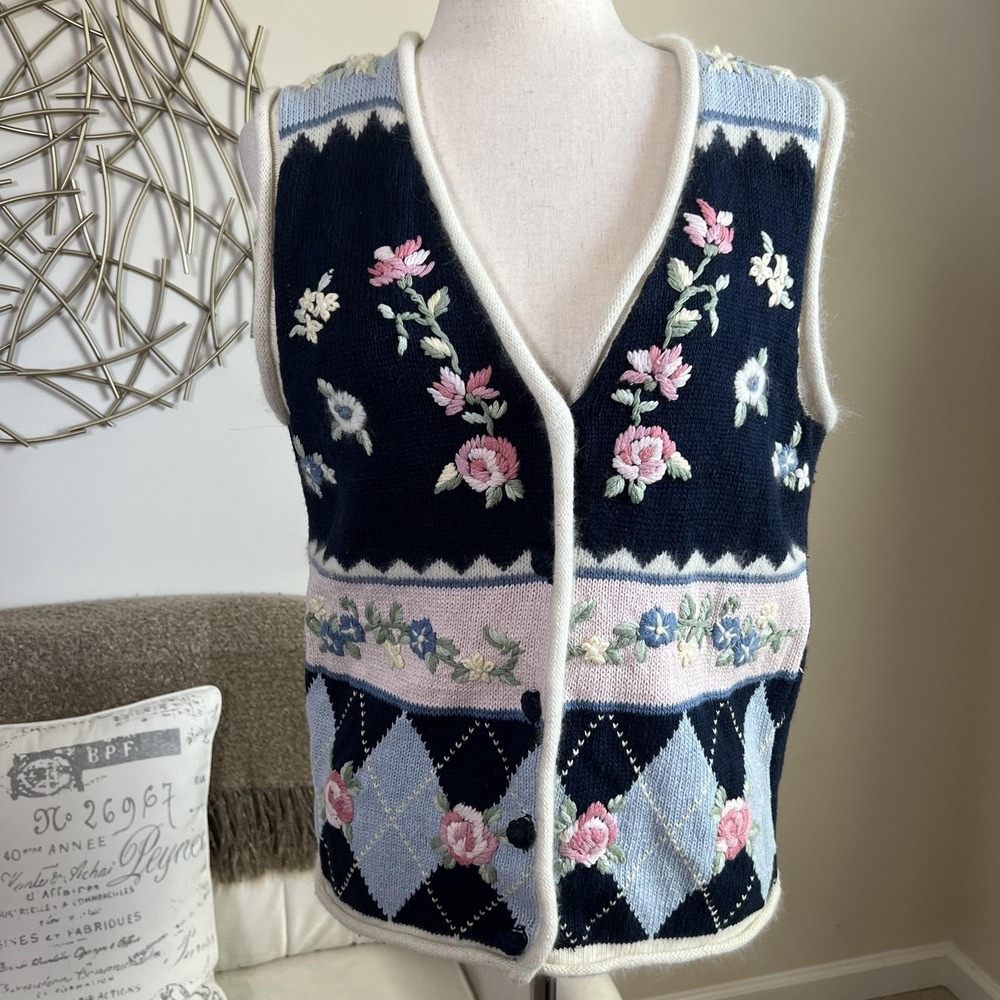Embroidered Floral Knit Sweater Vest Cottage‎ Fairy Boho Y2K Whimsical Grandma